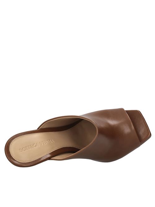 Mules Knot in pelle BOTTEGA VENETA | 740589 VBSF0 2460MARRONE